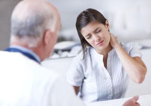 visit to the doctor for neck pain