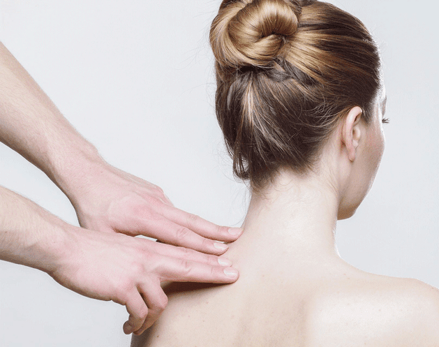 woman's neck massage